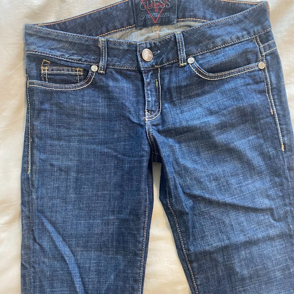 Vtg Guess Premium Y2K Denim Flare Leg Dark Wash Mid Rise Low Rise Jeans Size 31 - Picture 11 of 16